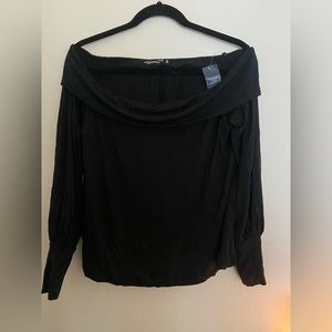 Abercrombie and Fitch - off the shoulder long sleeve
